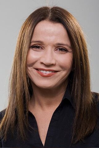 קובץ:400px-Shelly Yachimovich.jpg