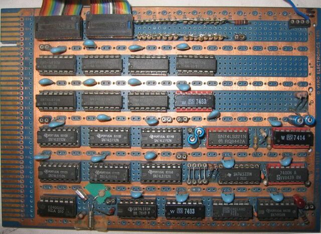 File:Hobby frequency counter.jpg