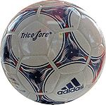 Adidas tricolore.jpg