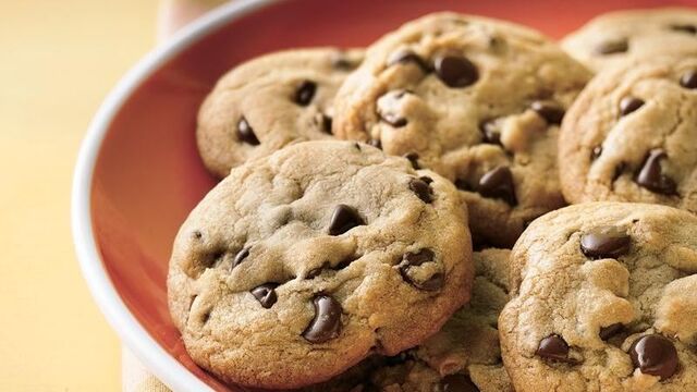 File:Chocolate Chip Cookies.jpg