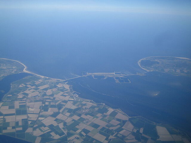 File:Oosterscheldekering (1).jpg