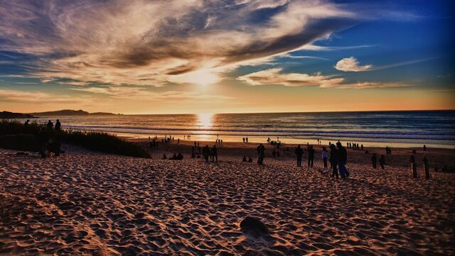 File:Beach.jpg