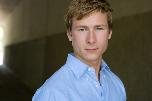 File:GlenPowell3.jpg