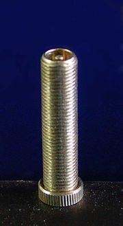 180px-Schrader valve tall