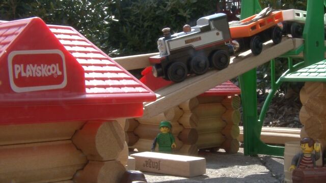 File:Falling in crates.jpg