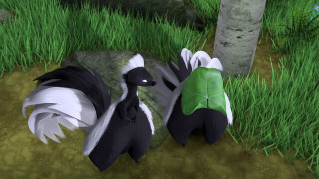 File:MariaSkunkBlowNose.jpg