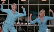 Olivia-Newton-John-On-Glee.jpg