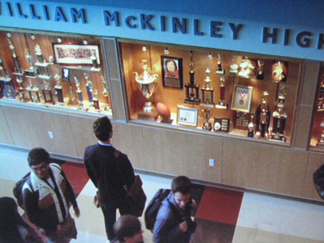 Archivo:McKinleyTrofeos.jpg