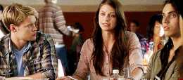 Sam-and-Marley-4x01-sam-evans-32180240-500-220.gif