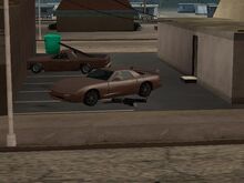 T-Bone atropellando a Ryder.jpg