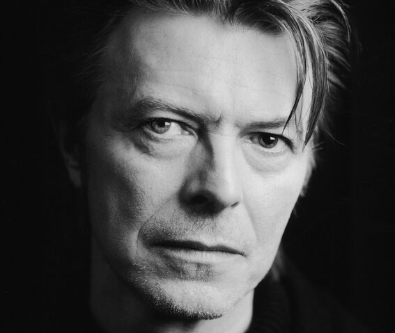 Archivo:David Bowie.jpg