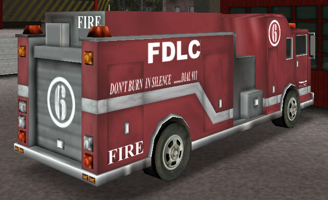 Archivo:CamionBomberosGTAIIIatras.jpg