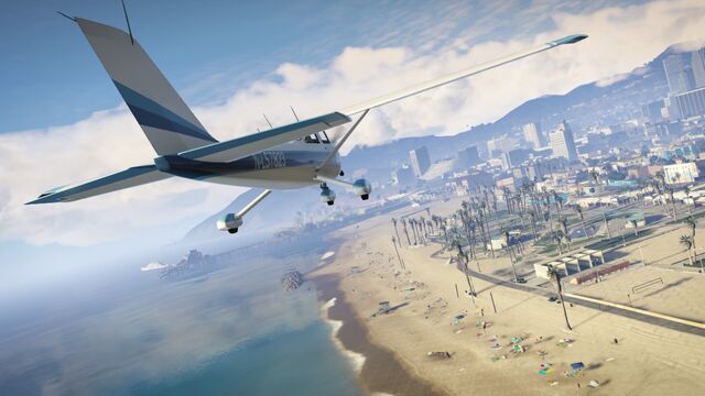 Archivo:Vespucci Beach from Air.jpg
