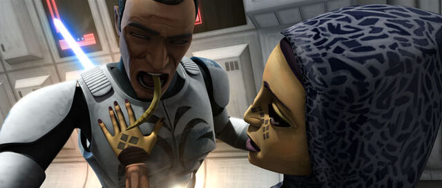 Archivo:Barriss stabs Trap.jpg
