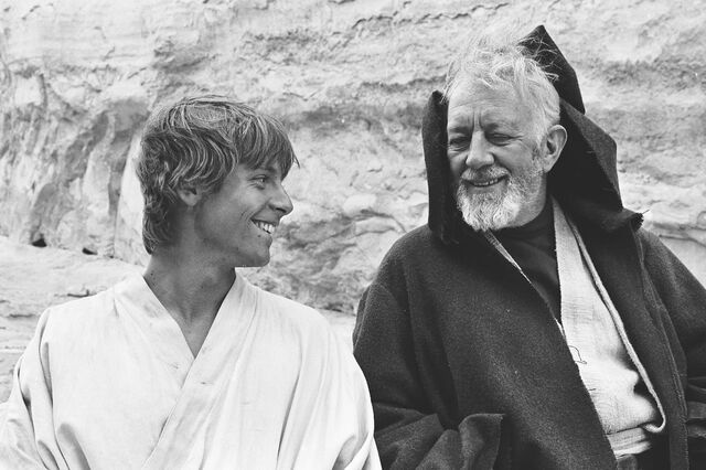 Archivo:ObiwanandLuke.jpg