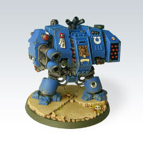 Dreadnought Miniatura Ultramarines Warhammer 40k Wikihammer.jpg
