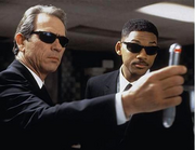 Los hombres de negro.png