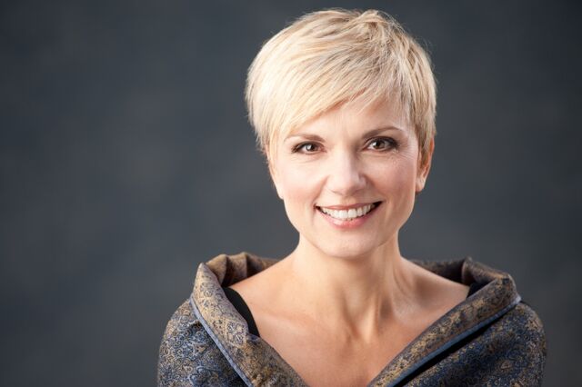 File:Teryl Rothery.jpg