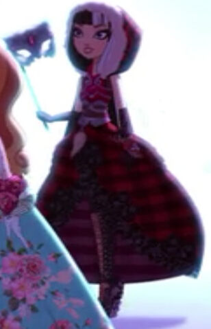 File:Thronecoming - Cerise walking.jpg