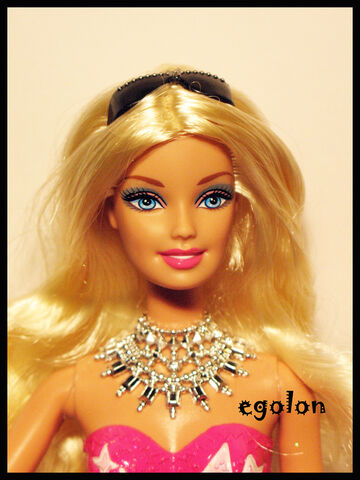 File:Glam concert.jpg