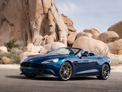 Aston Martin-Vanquish Volante 2014 800x600 wallpaper 01