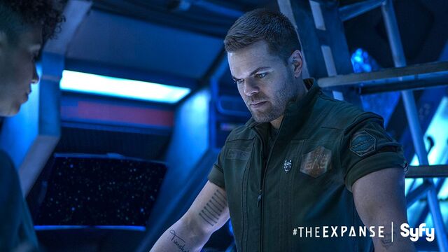 File:TheExpanse-Amos.jpg