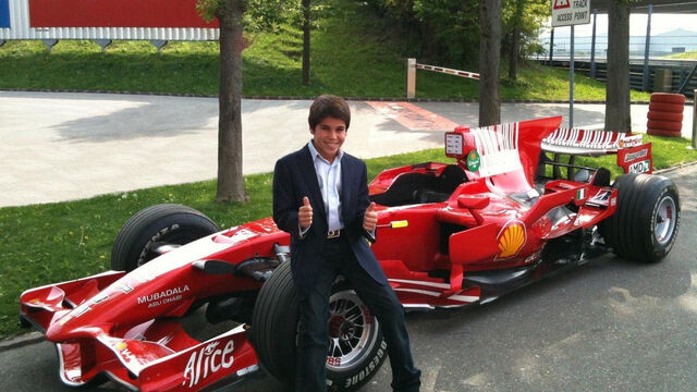 File:2010-203370-lance-stroll-with-ferrari-f10-09-06-20101.jpg