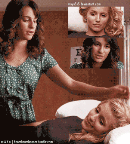 Datei:Faberry-Gif-4-quinn-and-rachel-19335416-440-488.gif