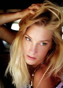 Heather-Morris-heather-morris-19686121-500-698.jpg