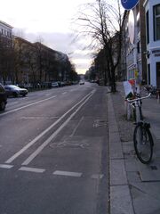 Kreuzbergstraße - Radfahrstreifen.jpg