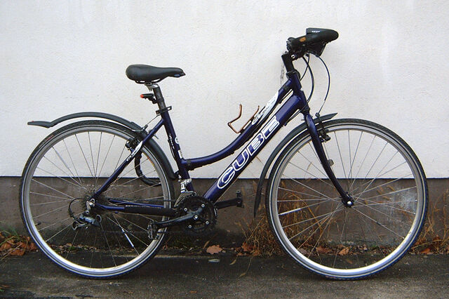 Datei:Cube-fahrrad.jpg