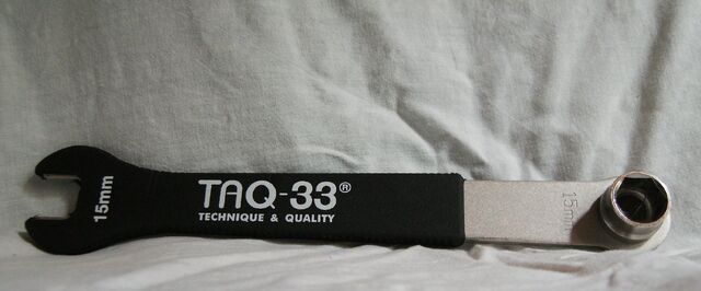 Datei:Pedalschlüssel TAQ-33.jpg