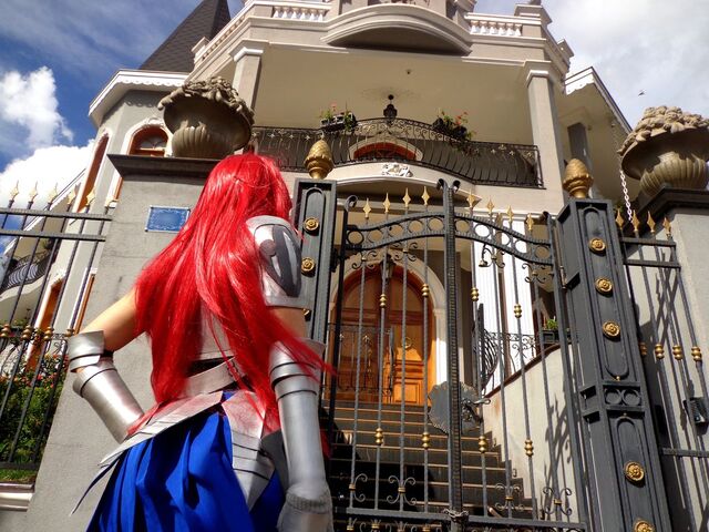 File:ErzaNewCosplay.jpg