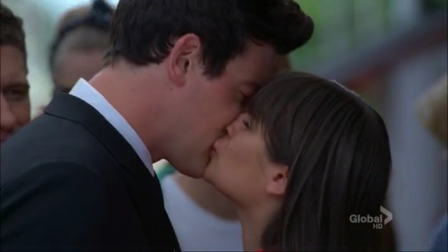 File:Goodbyekiss.png