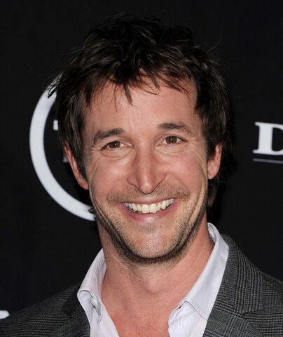File:NoahWyle-FallingSkiesScreening.jpg