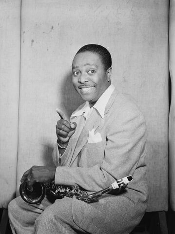 File:Louis Jordan.jpg