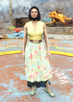 File:Flowery dress yellow.png