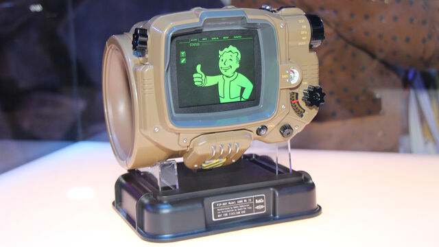File:Fallout-4-Pip-Boy-Edition.jpg