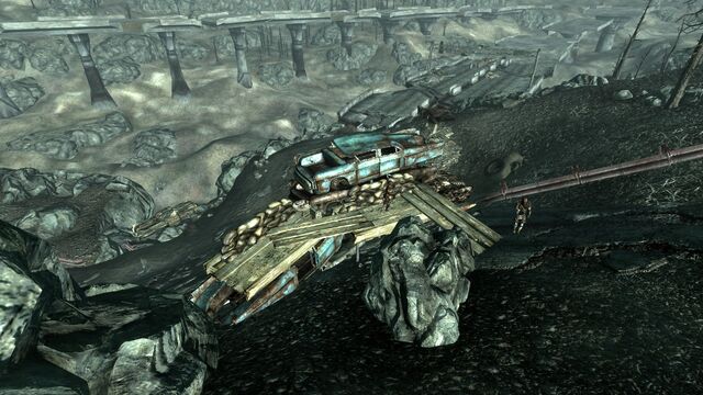 File:Raider wreckage fortifications6.jpg