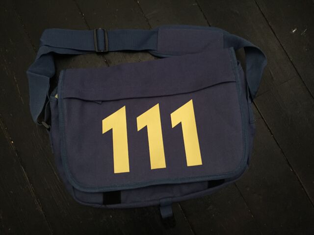 File:MessengerBag111.jpg