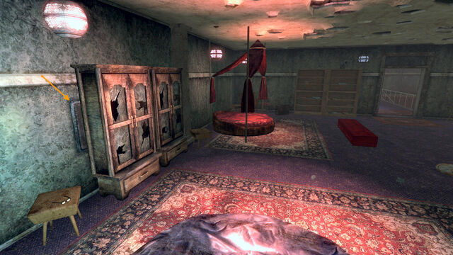 File:Safe in the bedroom.jpg