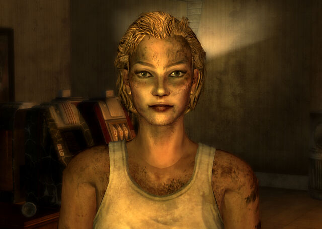 File:Layla without beret.jpg