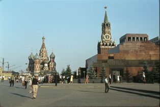 194608,xcitefun-1950s-moscow-27
