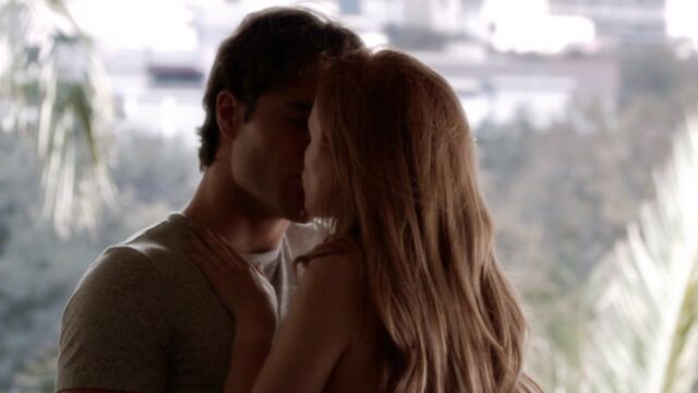 File:Famous.in.Love.S01E01.720p.HDTV.x264-FLEET 1383.jpg
