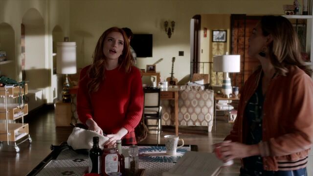 File:Famous.in.Love.S01E01.720p.HDTV.x264-FLEET 0126.jpg