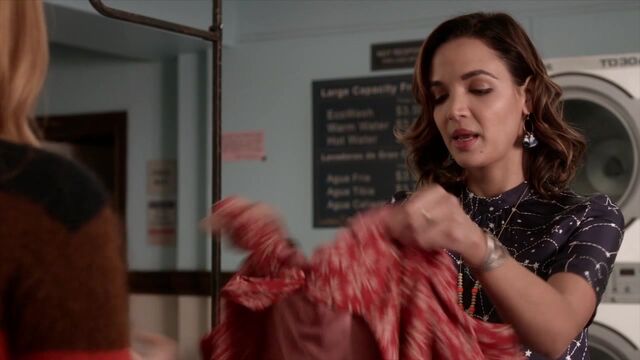 File:Famous.in.Love.S01E01.720p.HDTV.x264-FLEET 0775.jpg