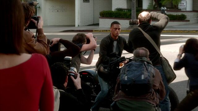 File:Famous.in.Love.S01E01.720p.HDTV.x264-FLEET 0724.jpg