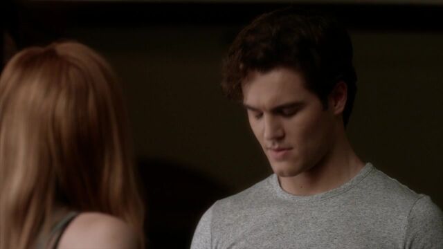 File:Famous.in.Love.S01E01.720p.HDTV.x264-FLEET 1349.jpg