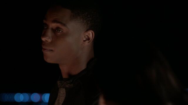 File:Famous.in.Love.S01E01.720p.HDTV.x264-FLEET 1144.jpg