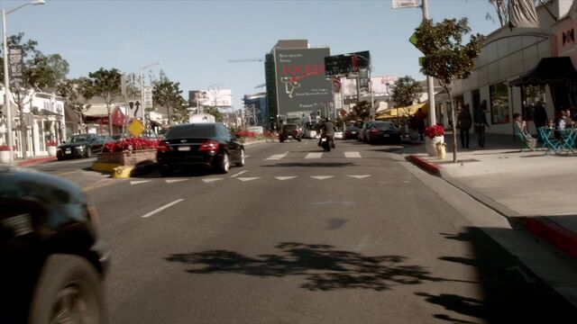 File:Famous.in.Love.S01E01.720p.HDTV.x264-FLEET 0741.jpg